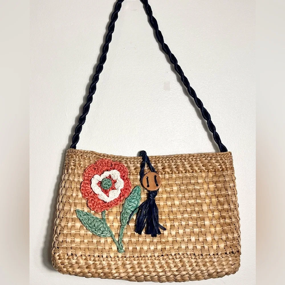 WALBORG VTG woven straw/ raffia handbag/Purse/clutchflower detail made in Italy - Picture 1 of 11